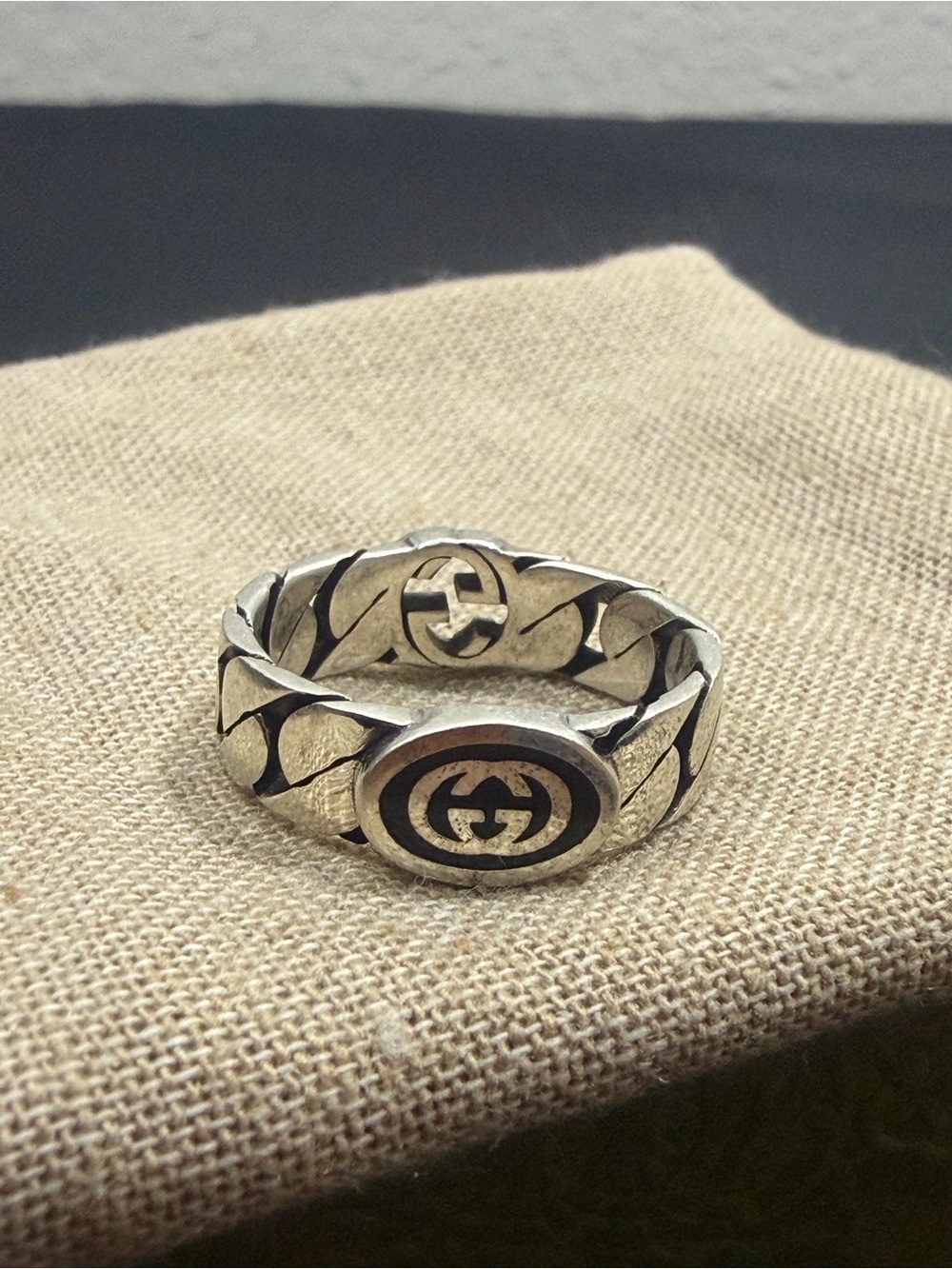 Gucci interlocking G Silver Ring - Picture 2 of 6